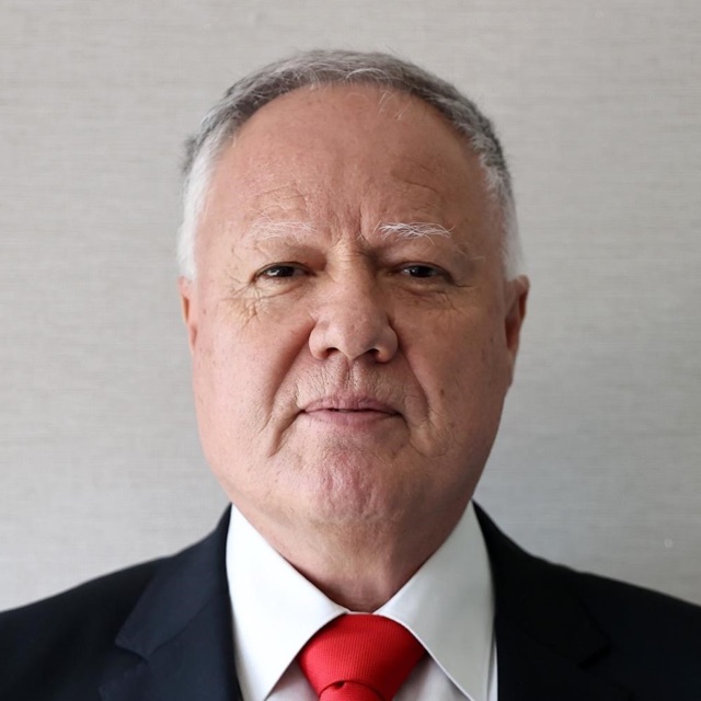 Yalçın Kaya